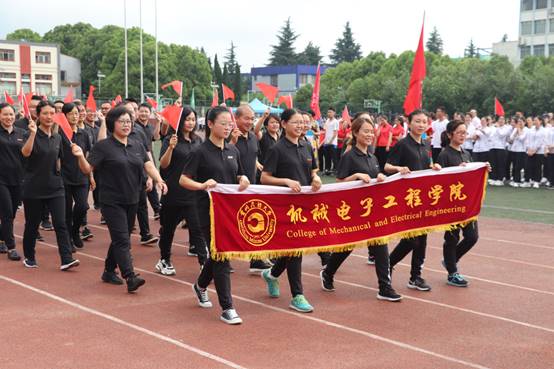 https://mmbiz.qpic.cn/mmbiz_jpg/BNrunR6R7icHzhNlYaoWpOxJs3MTYrTjapiaDias0EpHHGsNzeUHX1z8dMFSt1tT2J3CSlBUPQicBuqRtddiaEzUuFw/?wx_fmt=jpeg