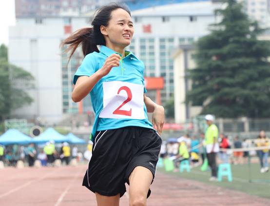 https://mmbiz.qpic.cn/mmbiz_jpg/BNrunR6R7icHzhNlYaoWpOxJs3MTYrTjawZSOsccWFnxibeE7GZE1lwY6mVf8t4OjMjTlXFs67l4DMy4sibe2JGWQ/?wx_fmt=jpeg
