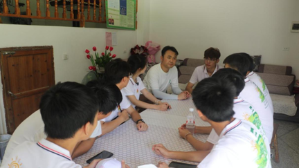贵州民族大学“动能先锋服务队”暑期“三下乡”：科技启蒙点亮乡村少年梦